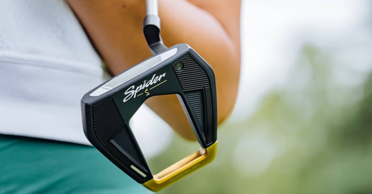 TaylorMade-Kalea-Gold-Womens-Golf_9-2048x1365